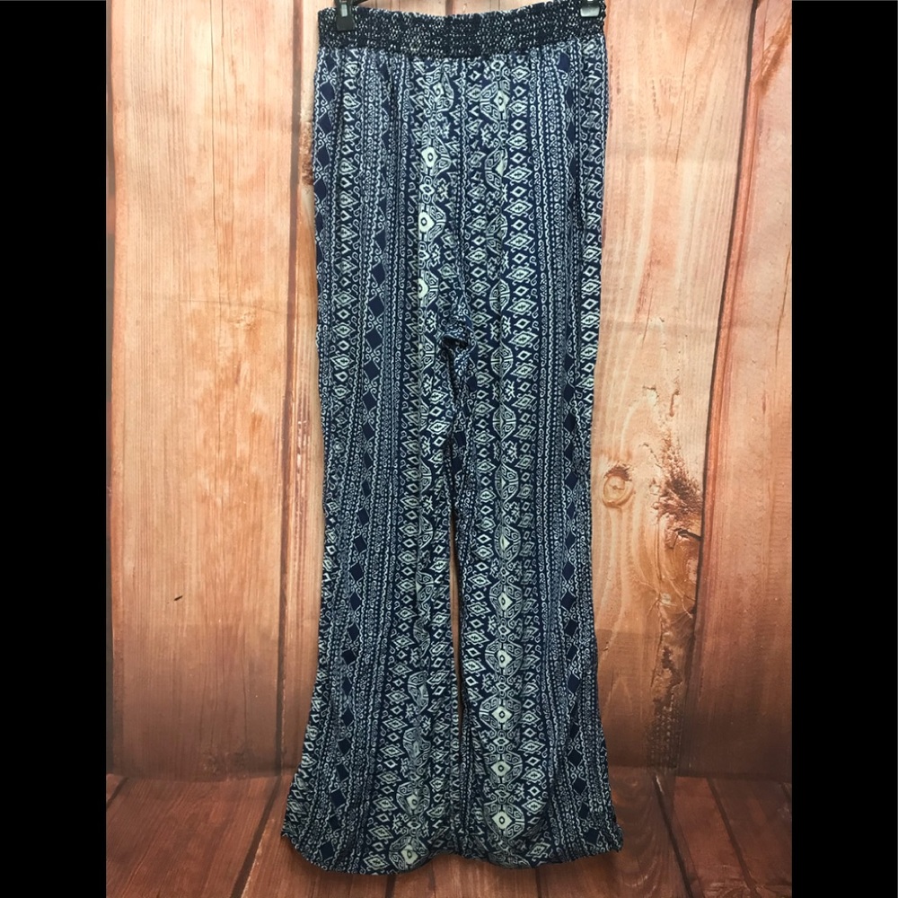 Contemporary style palazzo pants size xl